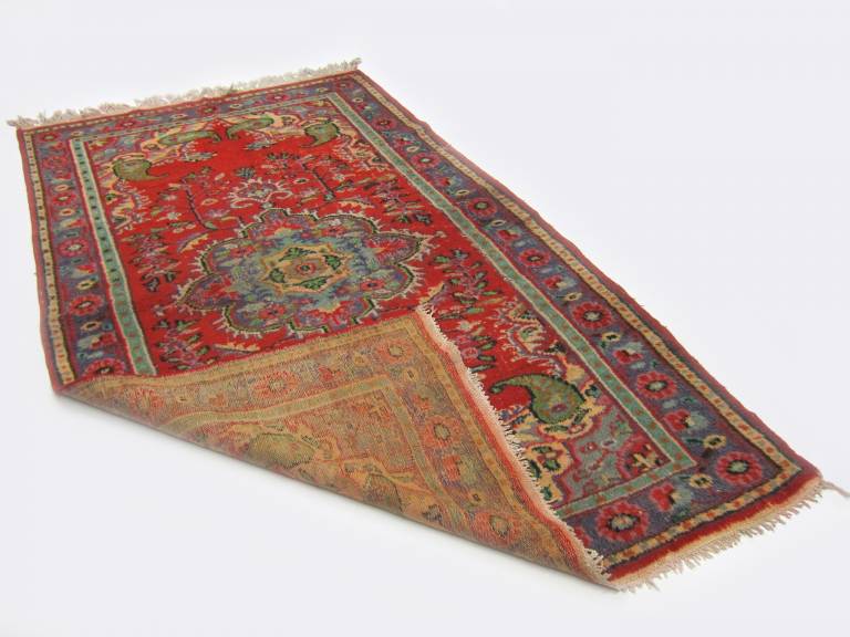 How are handmade carpets made? – or healthy?