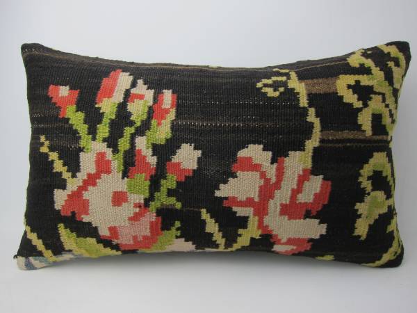12x20 Flowering Moldovia Pillow Cover