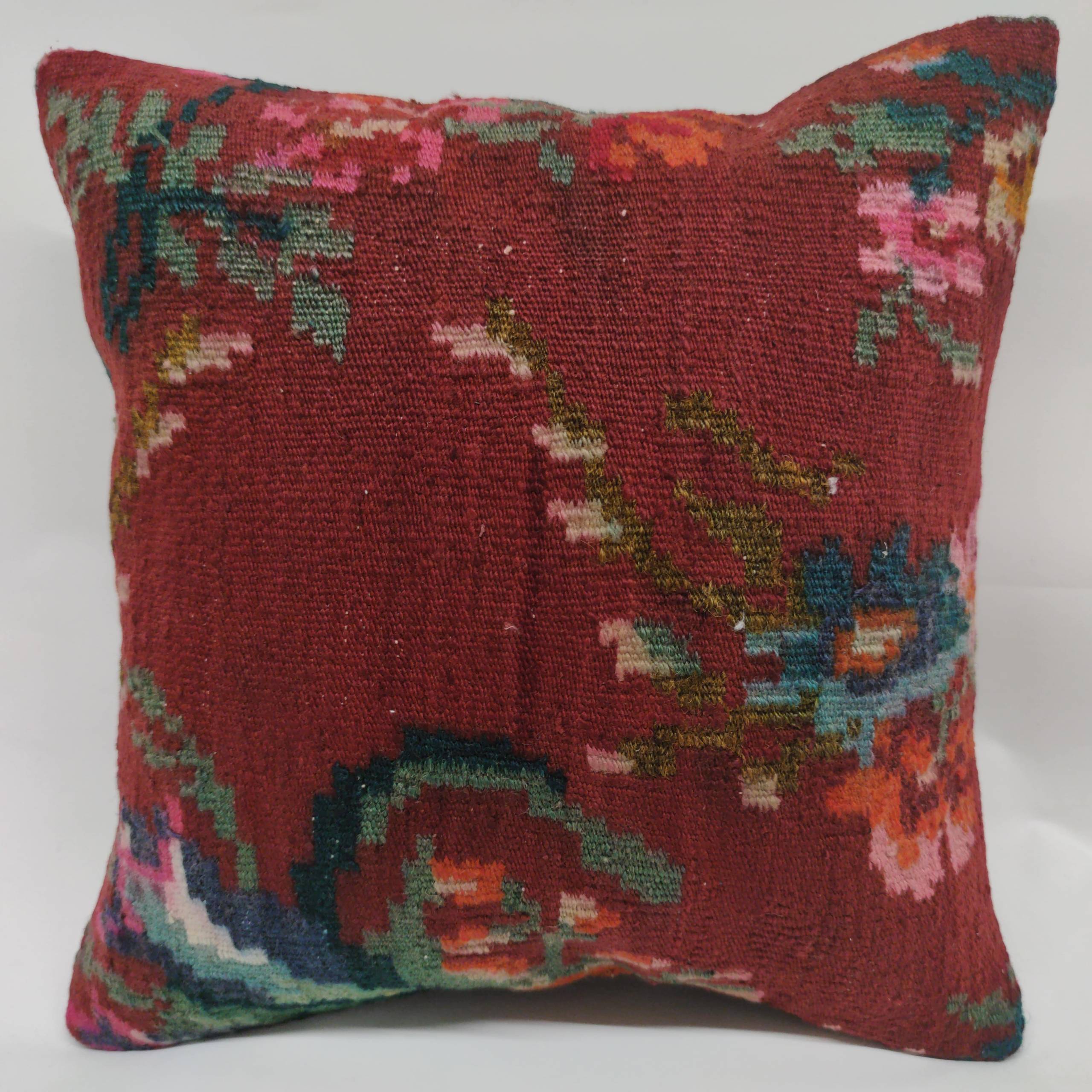 16x16 moldovia carpet pillow