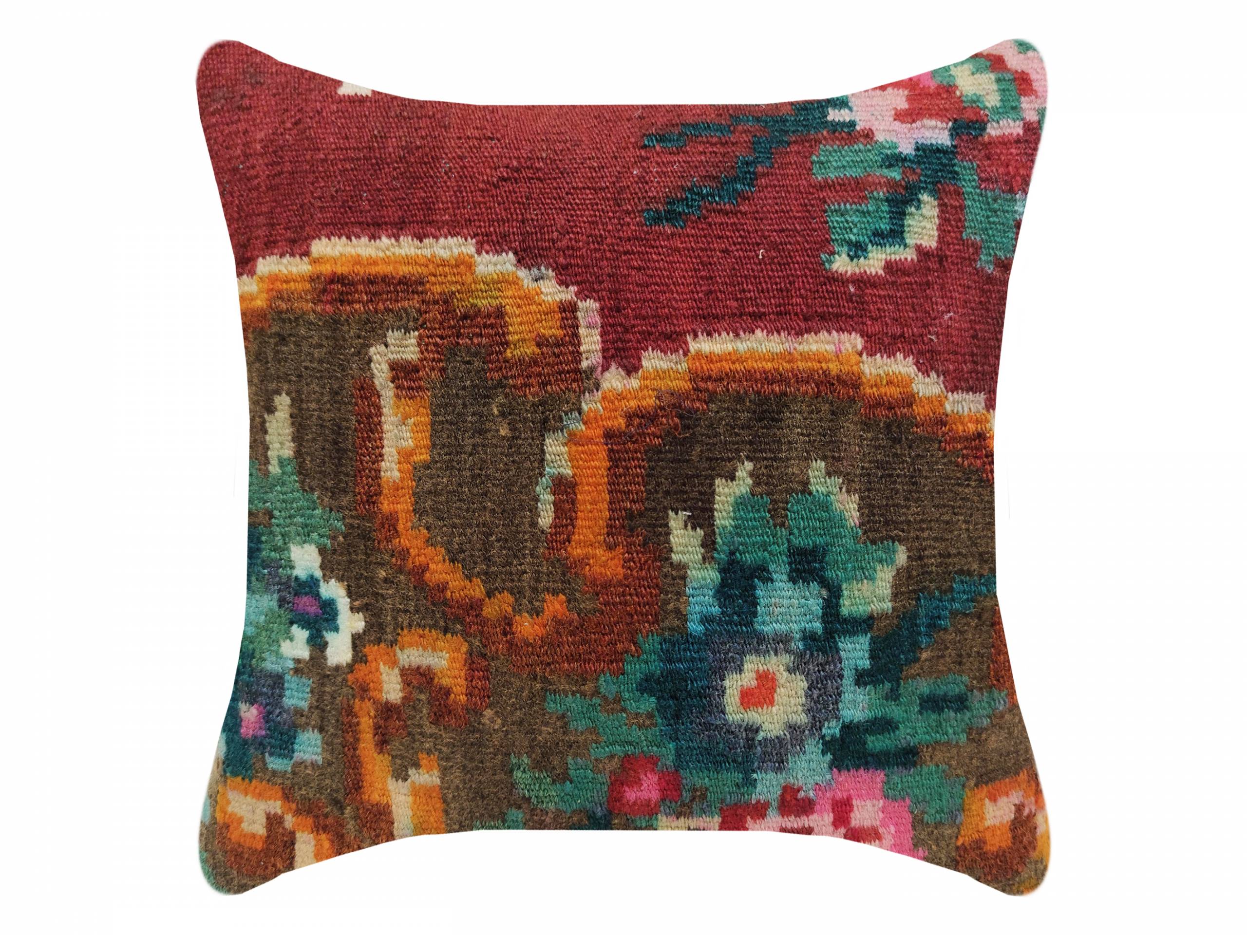 16x16 moldovia carpet pillow